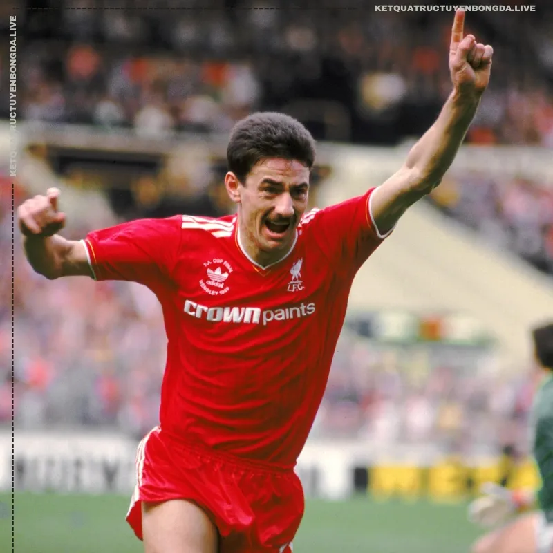 Ian Rush cũng là một trong những tiền đạo hay nhất của Liverpool